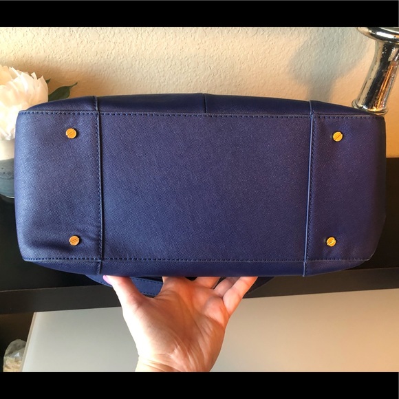 GUC Tory Burch Robinson Luggage Double-Zip Tote - Picture 3 of 11